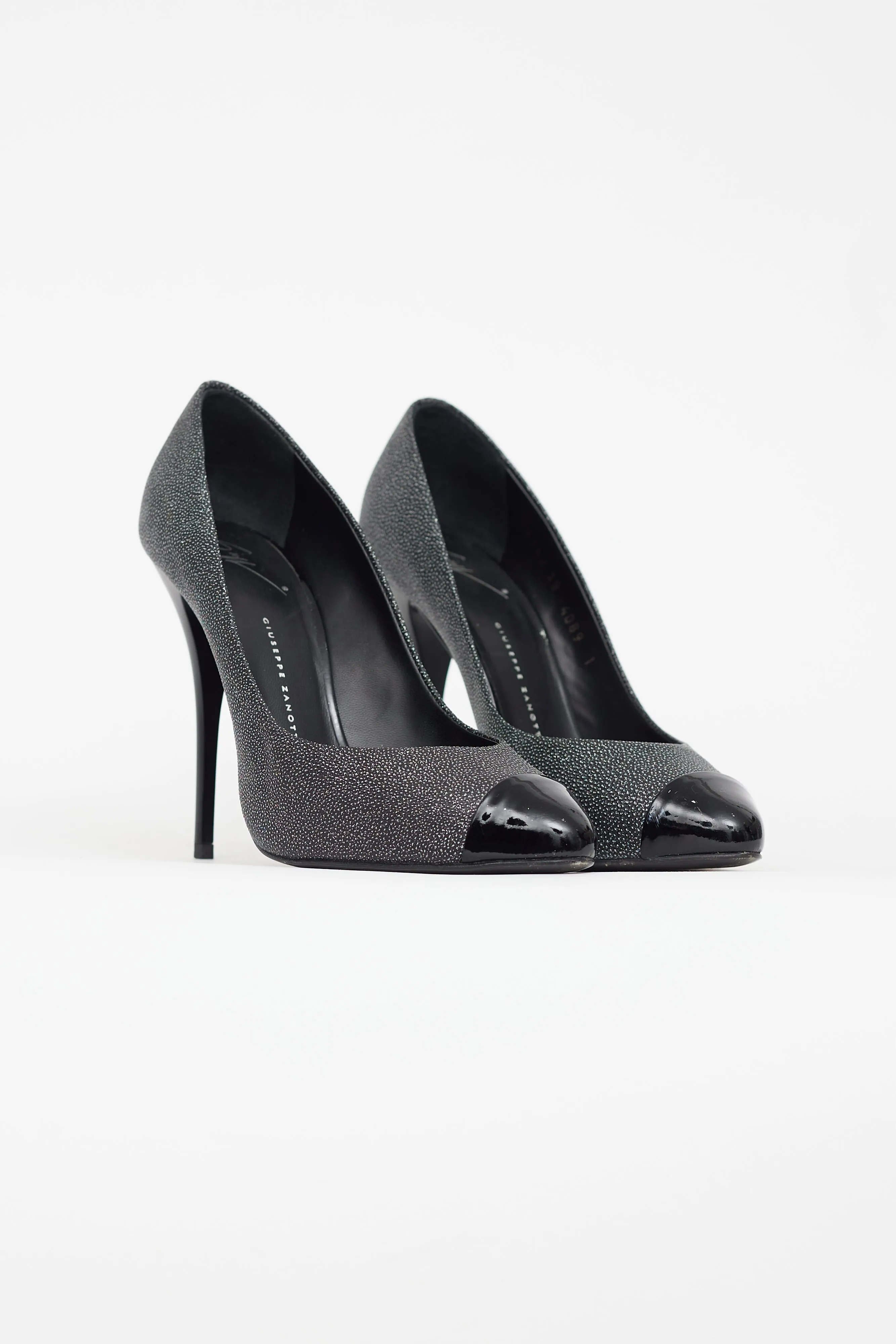 Black & Silver Metallic Textured Heel